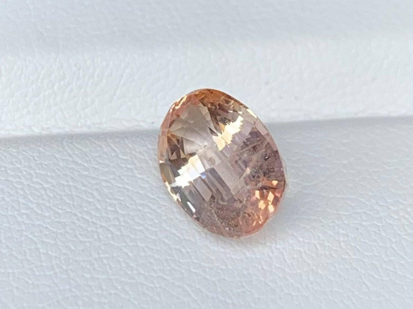 Natural Padparadscha Sapphire 4.11ct - (UH)
