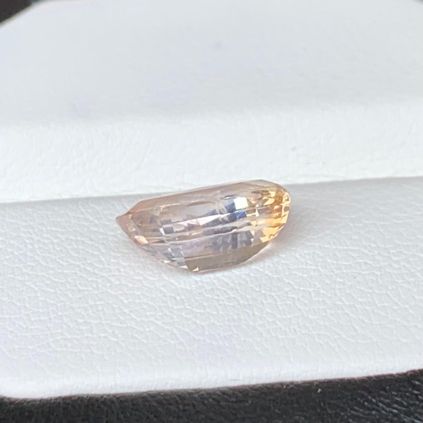 Natural Padparadscha Sapphire 4.11ct - (UH)