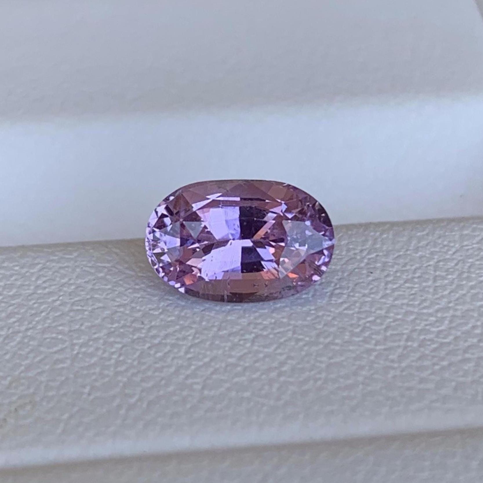 Pink Sapphire 1.77ct (UH) - Baza Boutique
