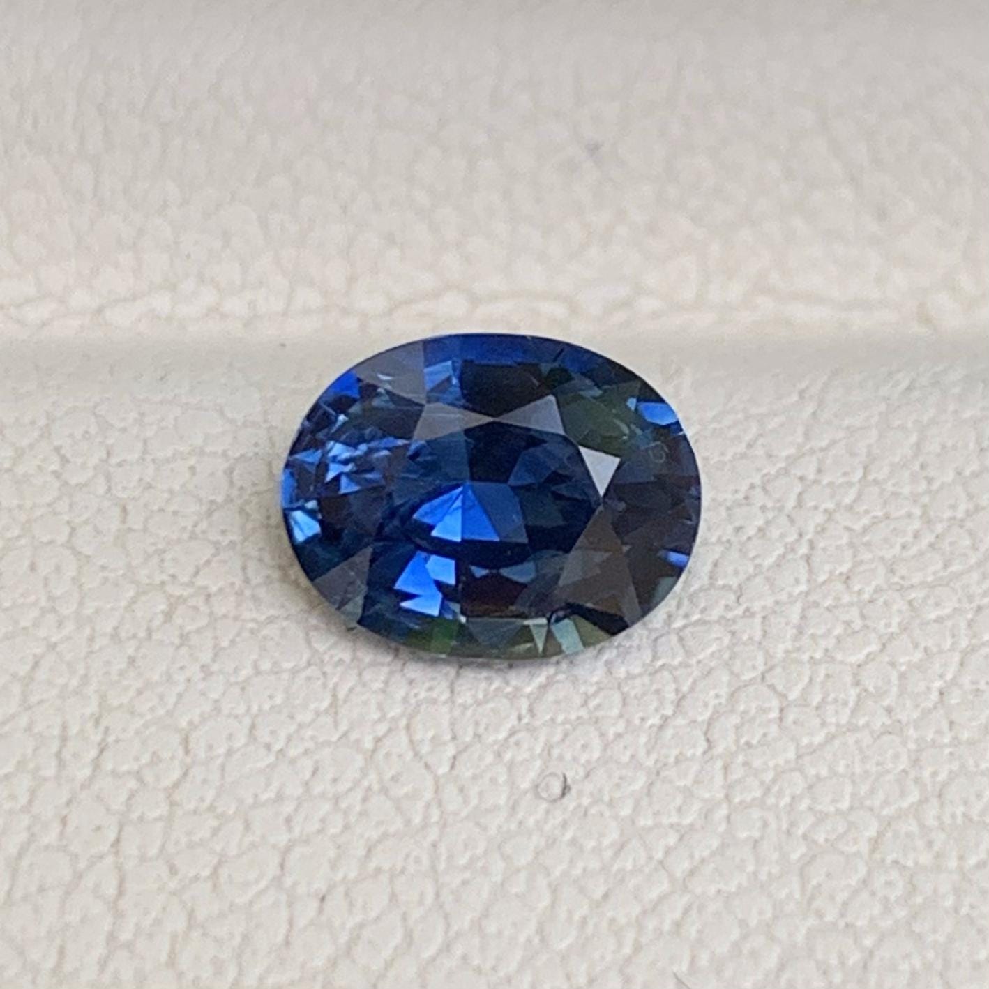 Royal Blue Sapphire 1.13ct (H) - Baza Boutique