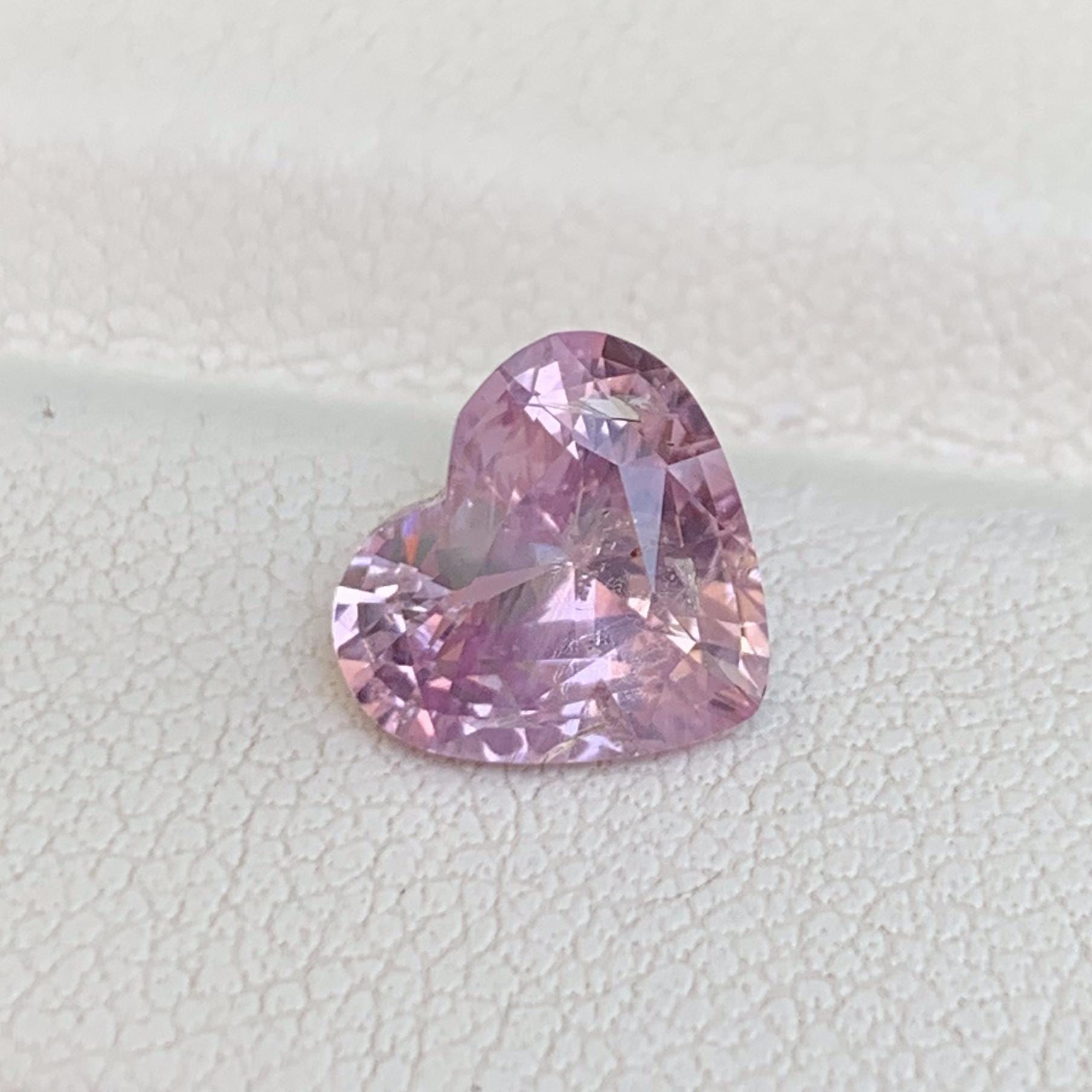 Pink Sapphire 2.32ct (UH) - Baza Boutique