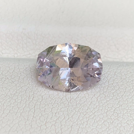Peach Sapphire 3.22ct (UH) - Baza Boutique