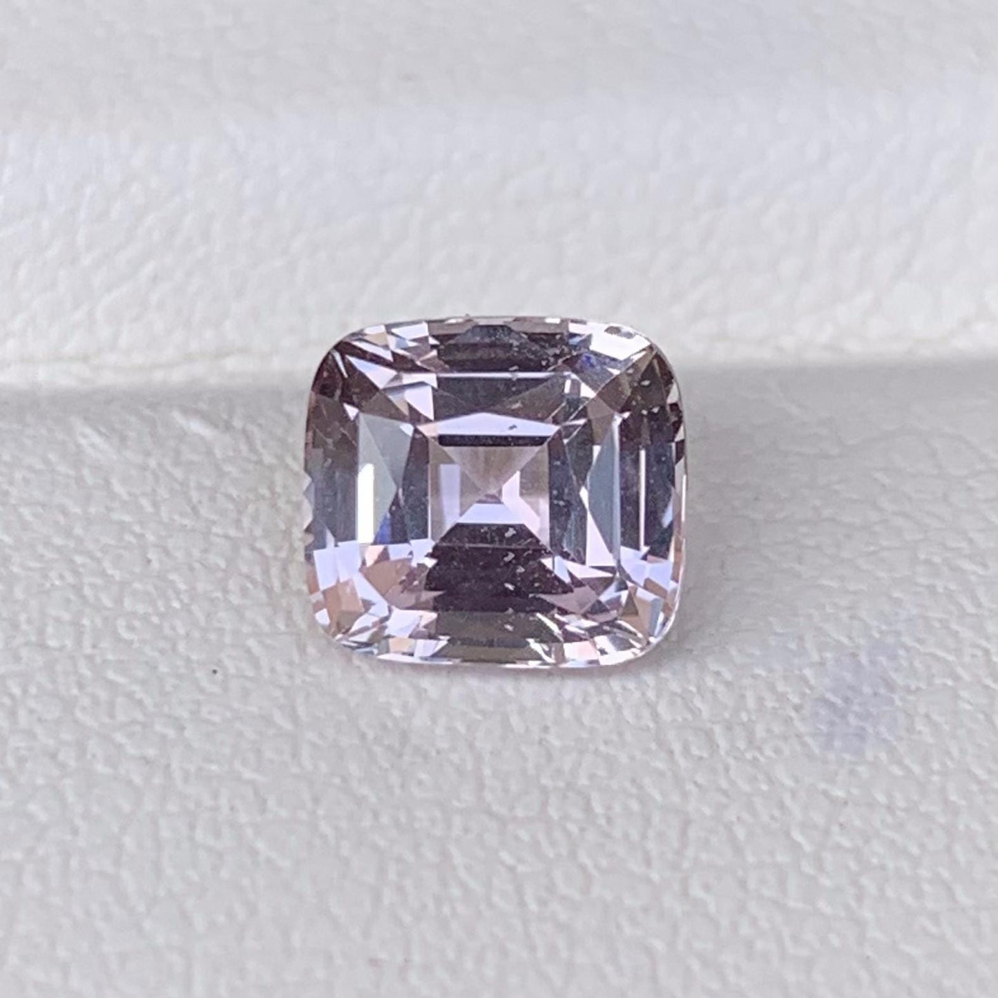 Peach Sapphire 1.84ct (UH) - Baza Boutique