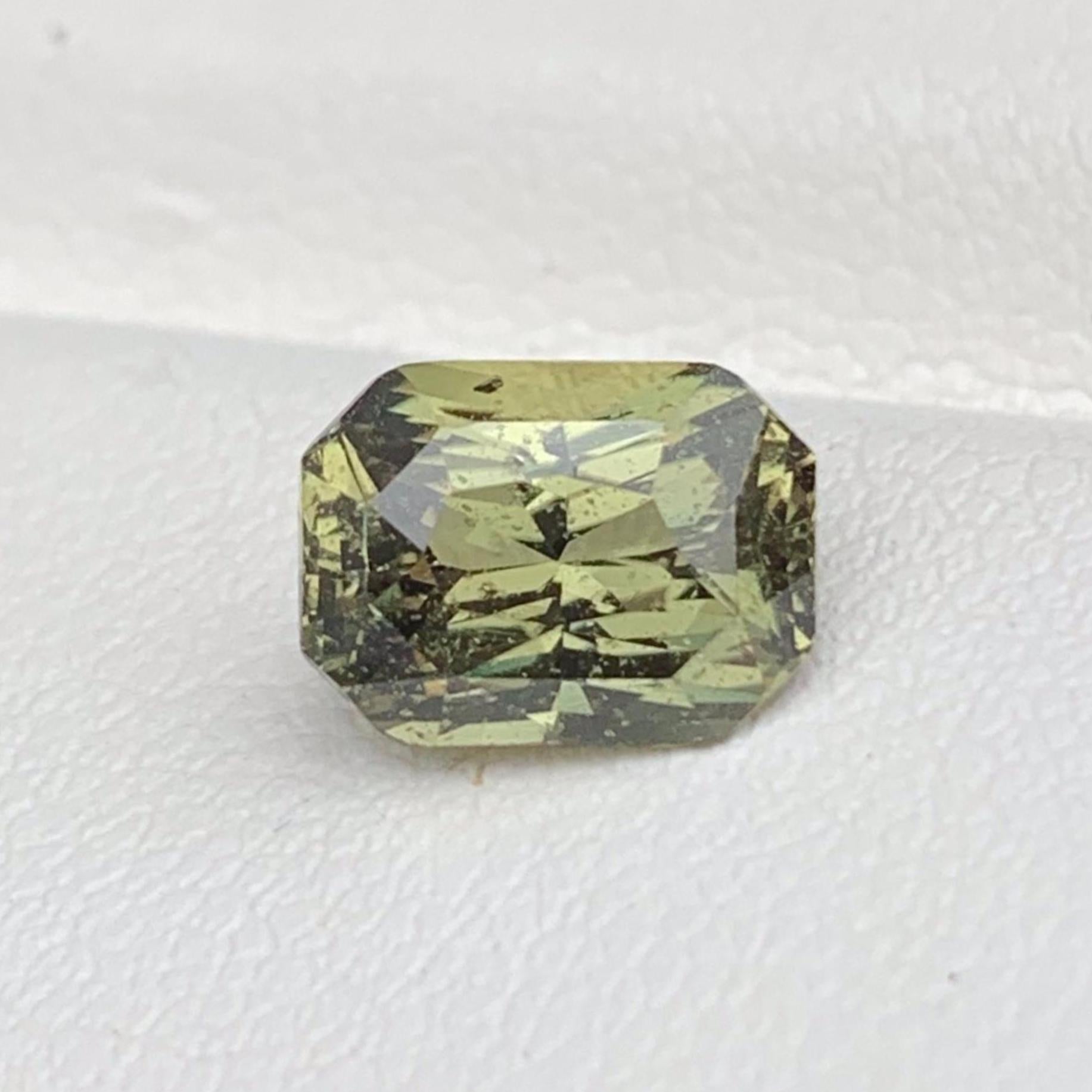 Lemon Green Sapphire 2.08ct (UH) - Baza Boutique
