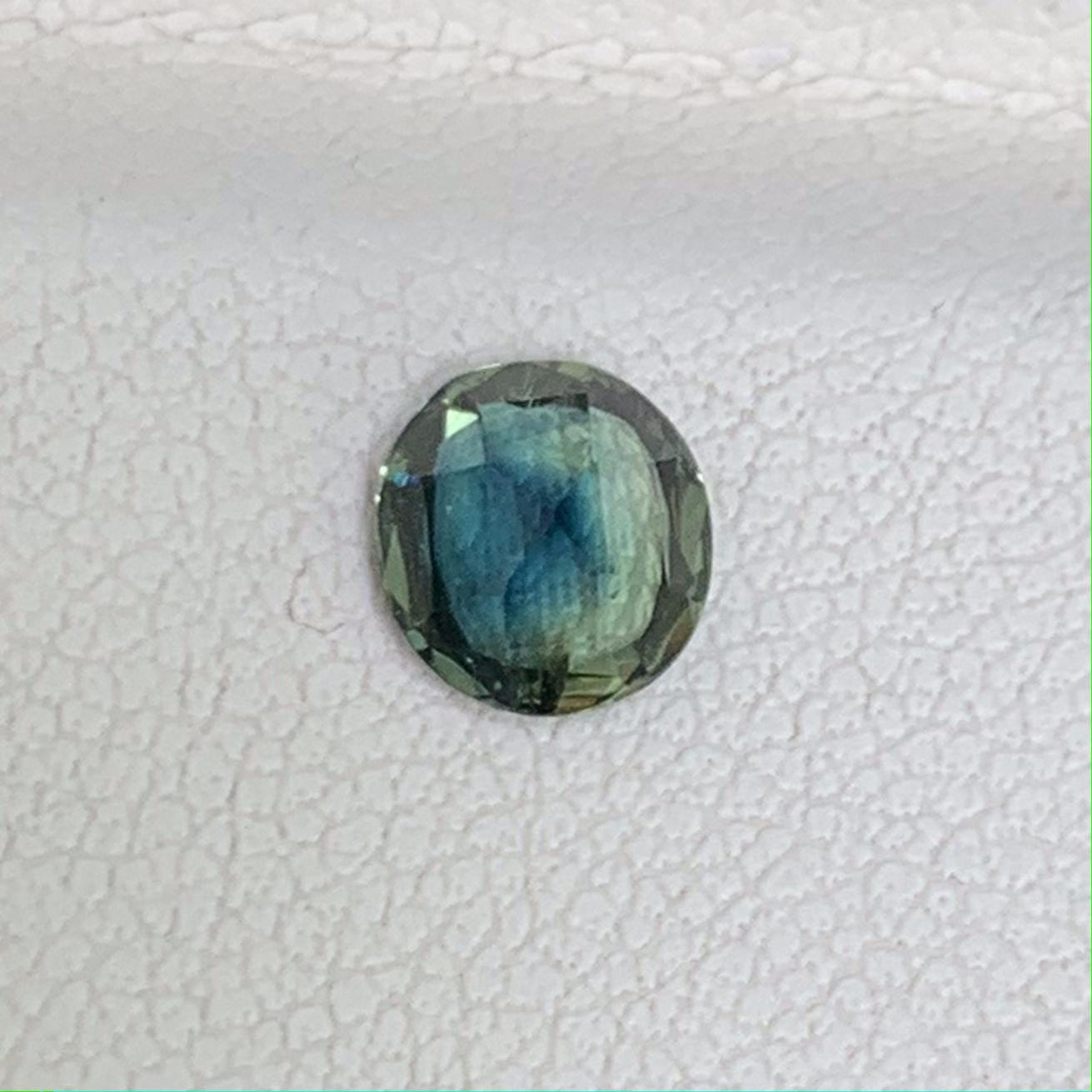 Natural Peacock Teal Sapphire 1.06ct - (UH) - Baza Boutique