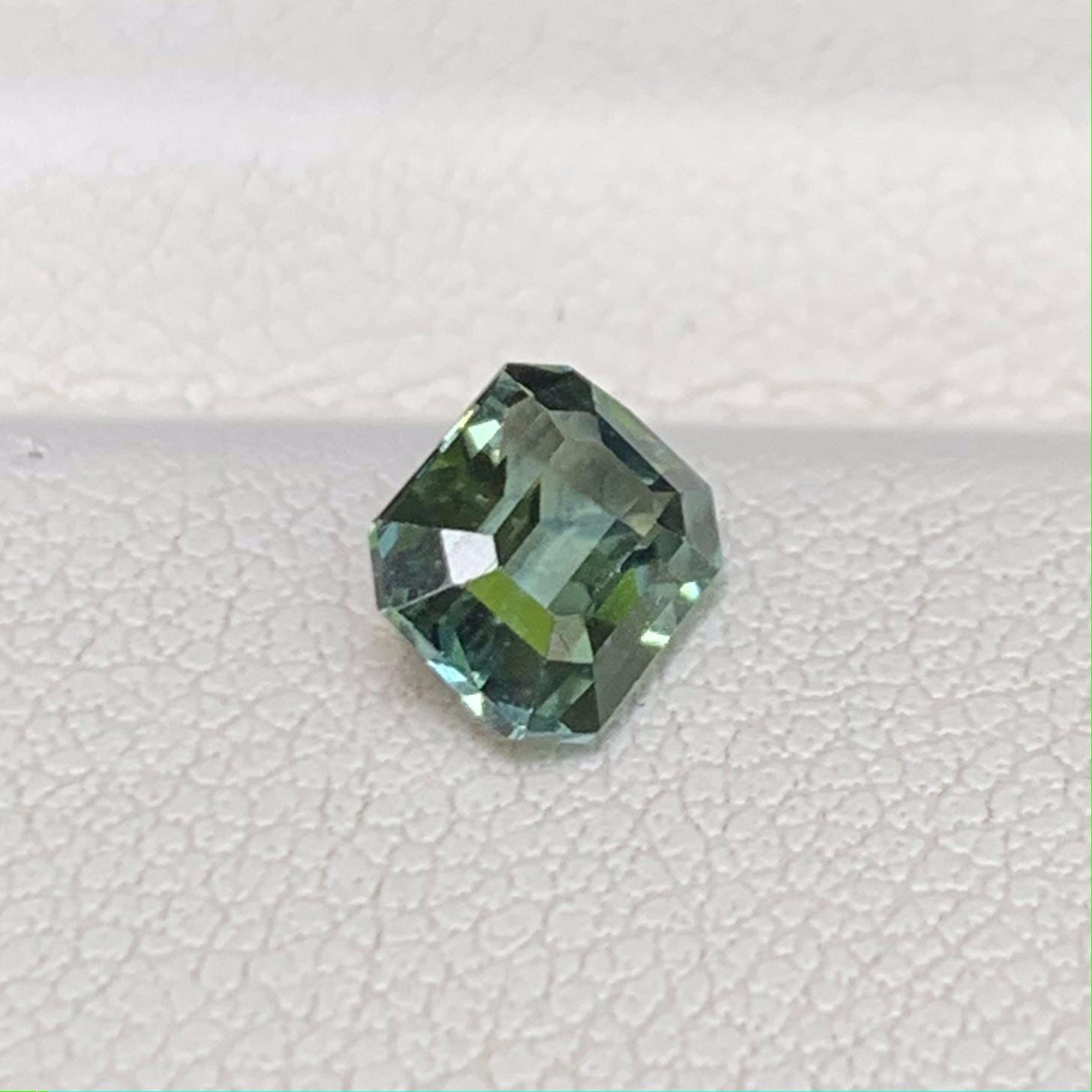 Natural Teal Sapphire 1.06ct - (UH) - Baza Boutique