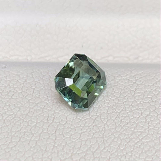 Natural Teal Sapphire 1.06ct - (UH) - Baza Boutique