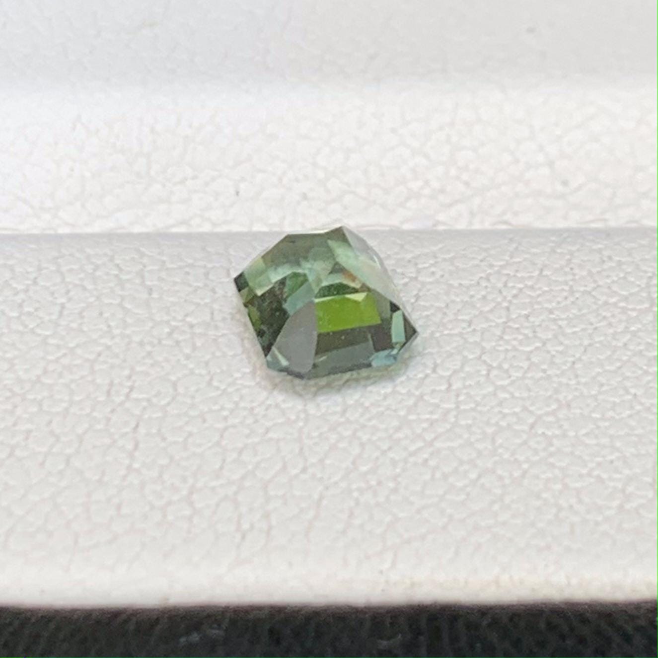 Natural Teal Sapphire 1.06ct - (UH) - Baza Boutique