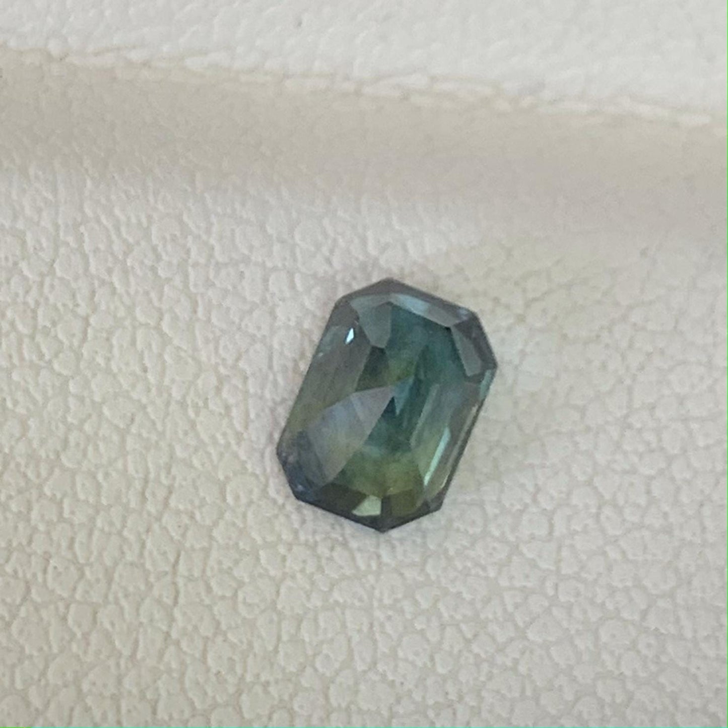 Natural Teal Sapphire 1.28ct - (UH) - Baza Boutique