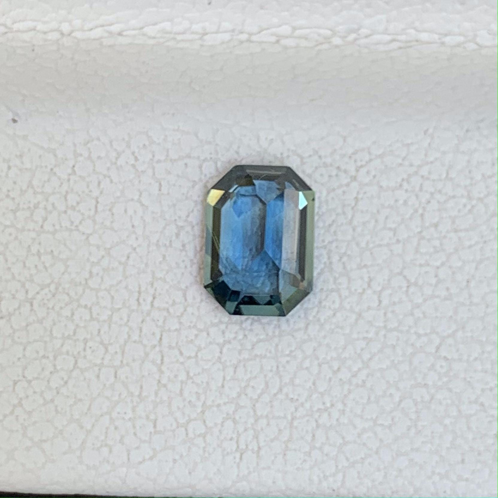 Natural Teal Sapphire 0.96ct - (UH) - Baza Boutique