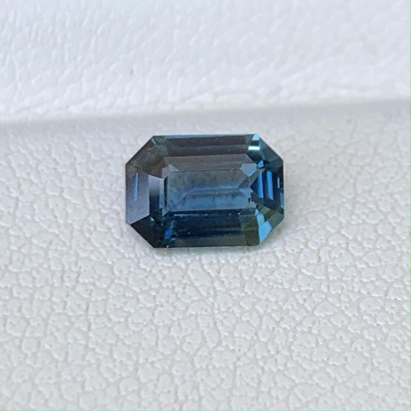 Natural Teal Sapphire 0.96ct - (UH) - Baza Boutique