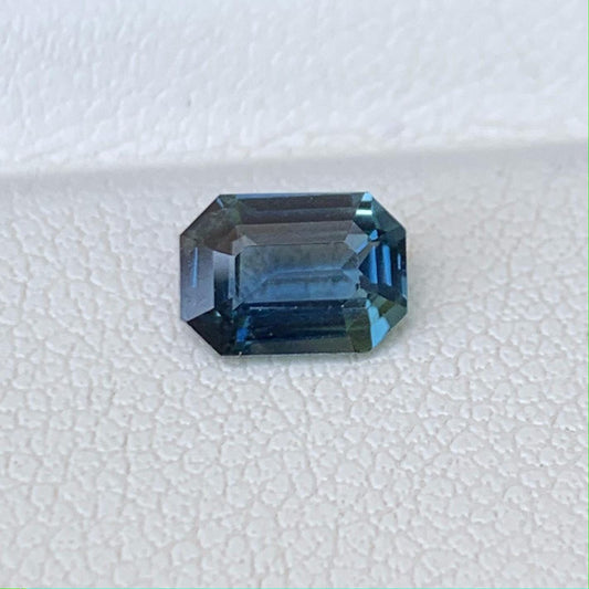 Natural Teal Sapphire 0.96ct - (UH) - Baza Boutique