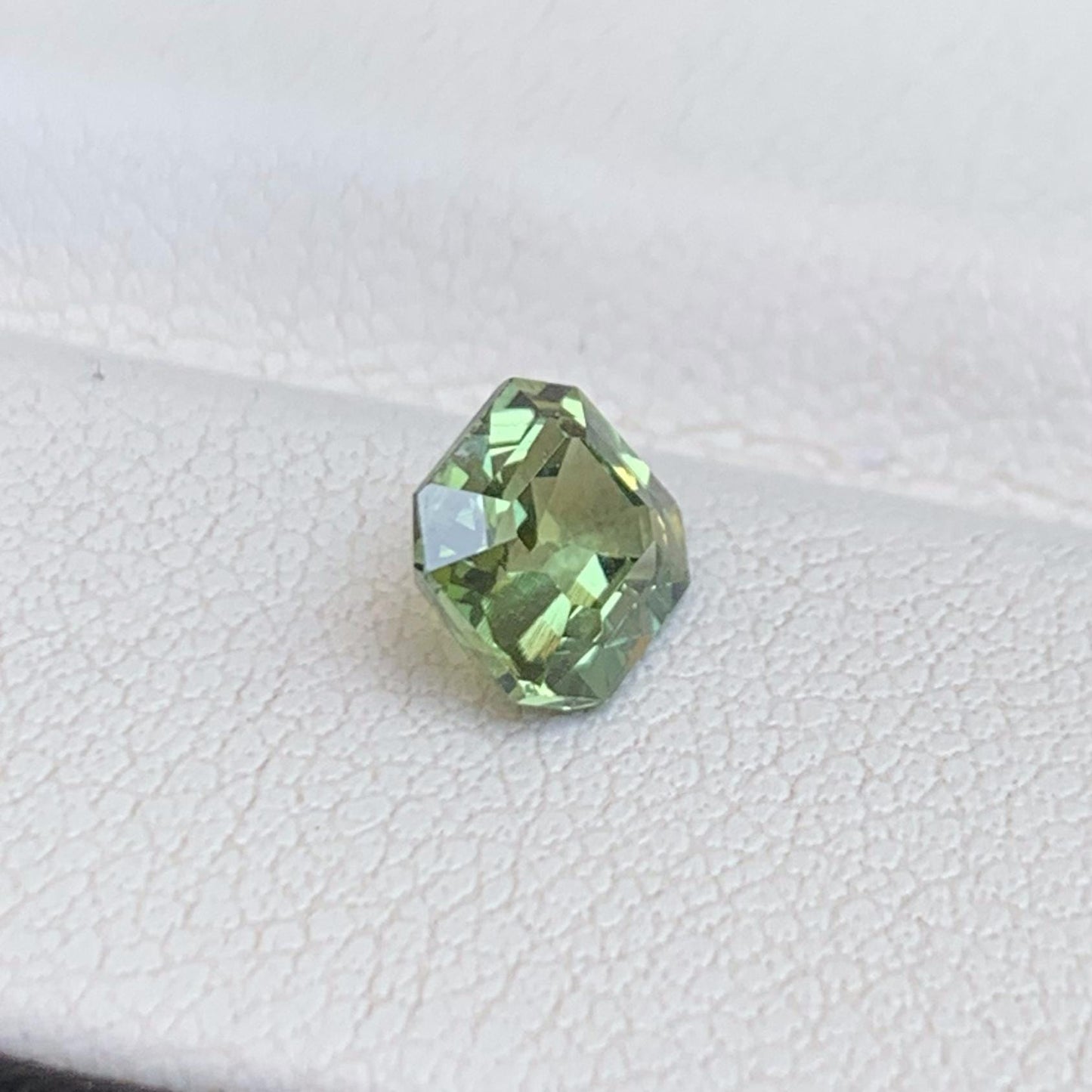 Natural Green Teal Sapphire 1.13ct - (UH) - Baza Boutique