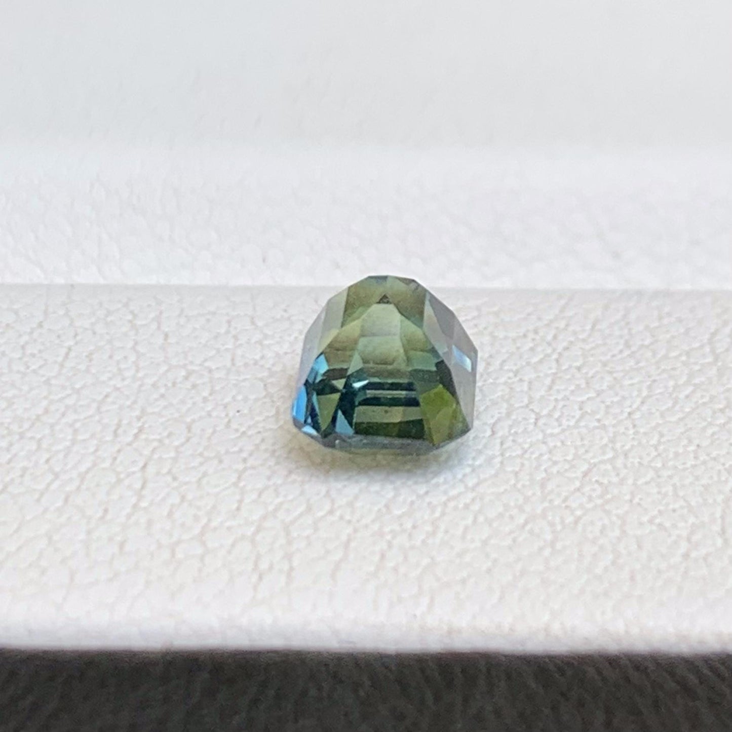 Natural Teal Sapphire 1.33ct - (UH) - Baza Boutique