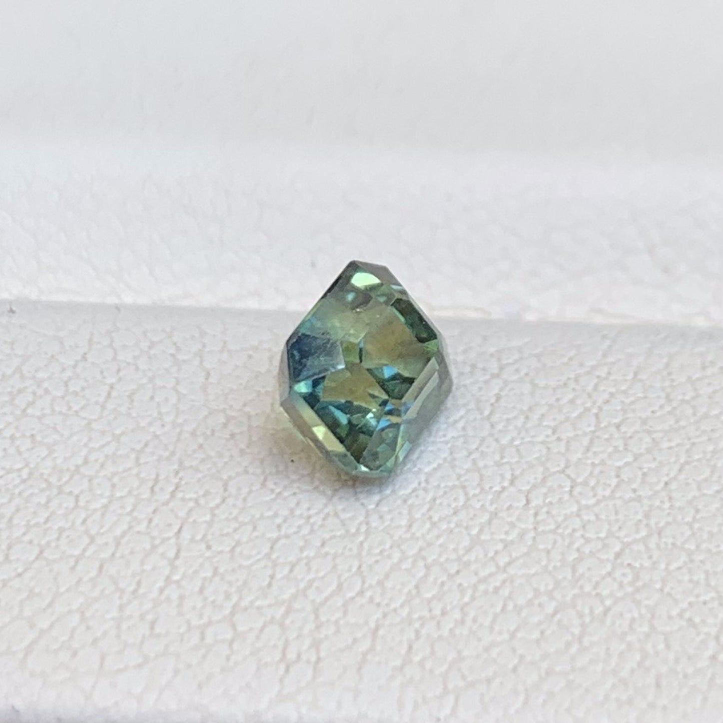 Natural Teal Sapphire 1.33ct - (UH) - Baza Boutique