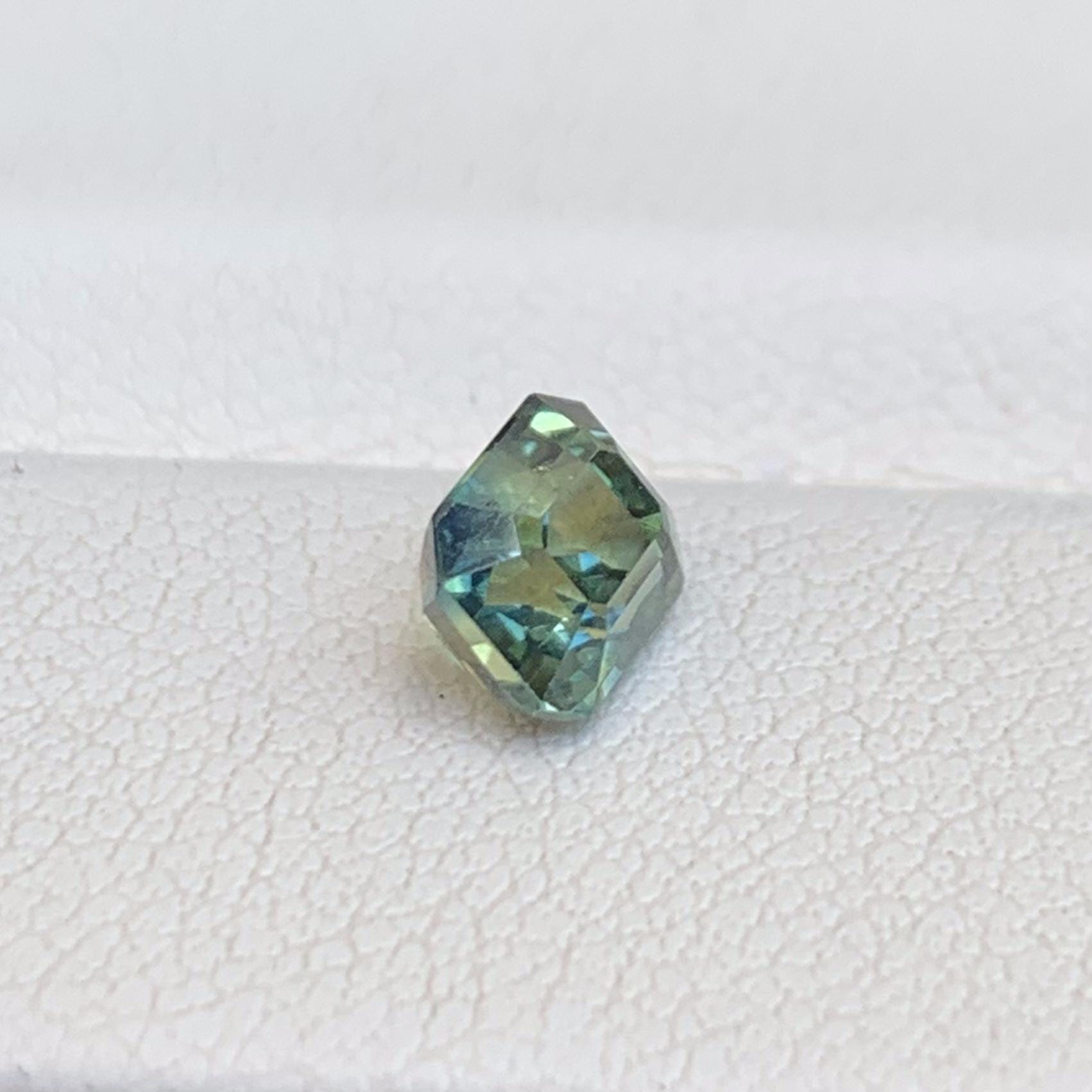 Natural Teal Sapphire 1.33ct - (UH) - Baza Boutique