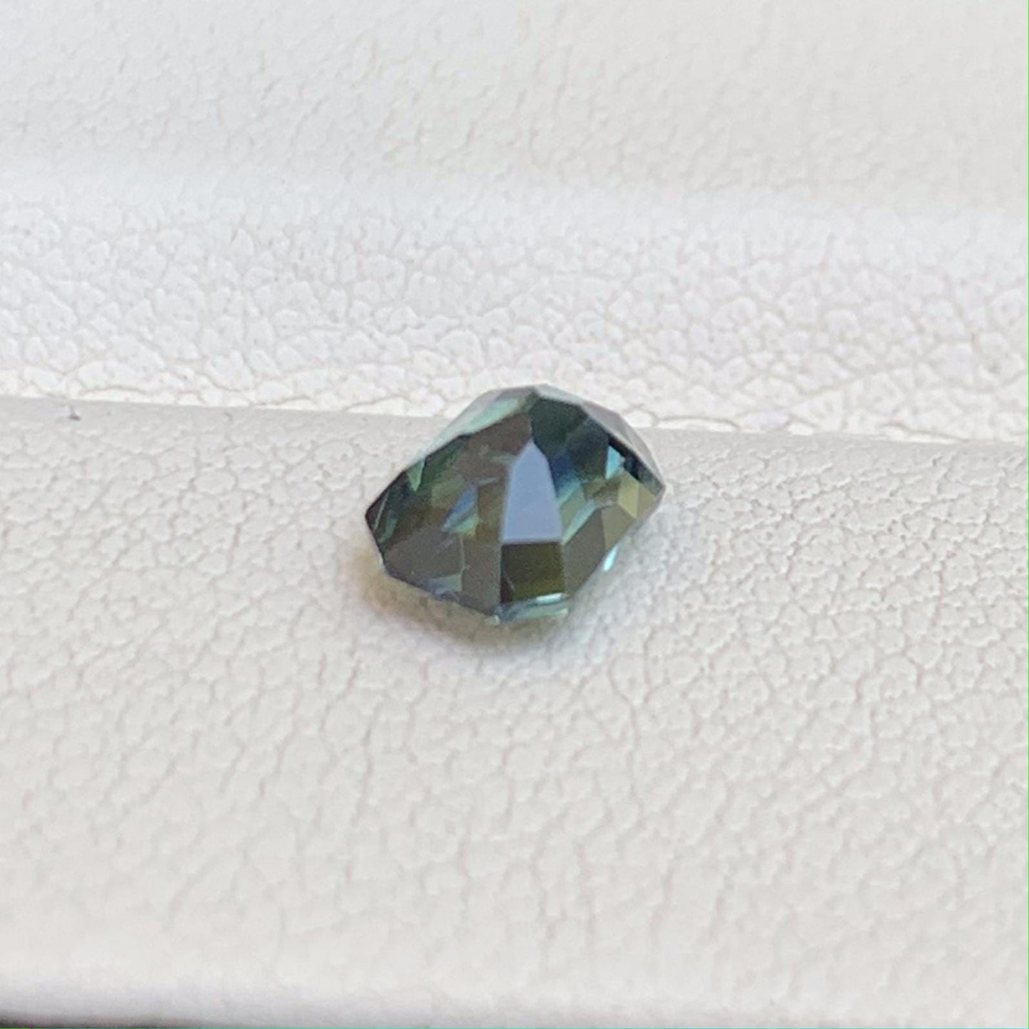 Natural Teal Sapphire 1.26ct - (UH)