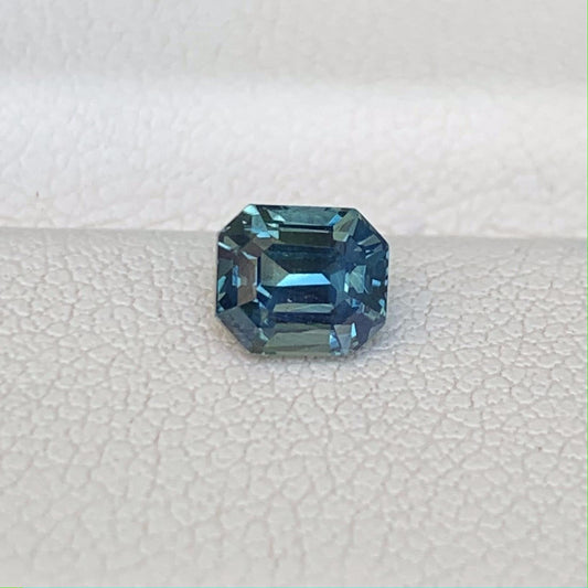 Natural Teal Sapphire 0.99ct - (UH) - Baza Boutique