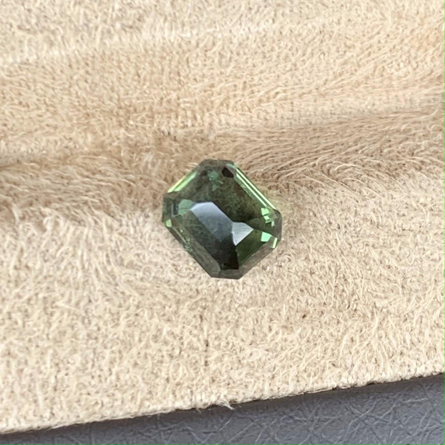 Natural Teal Sapphire 1.60ct - (UH) - Baza Boutique