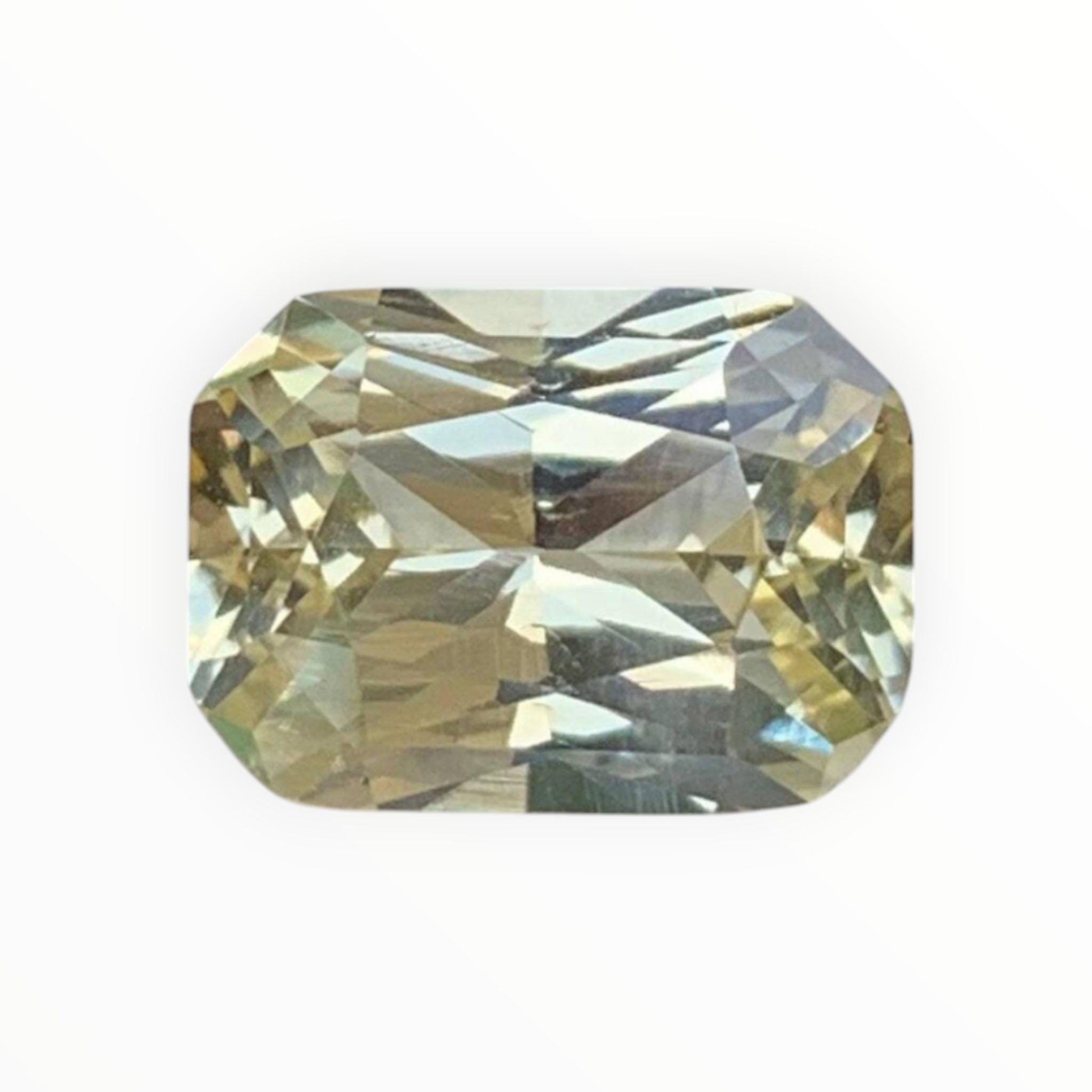 Yellow Sapphire 3.29ct - (UH) - Baza Boutique
