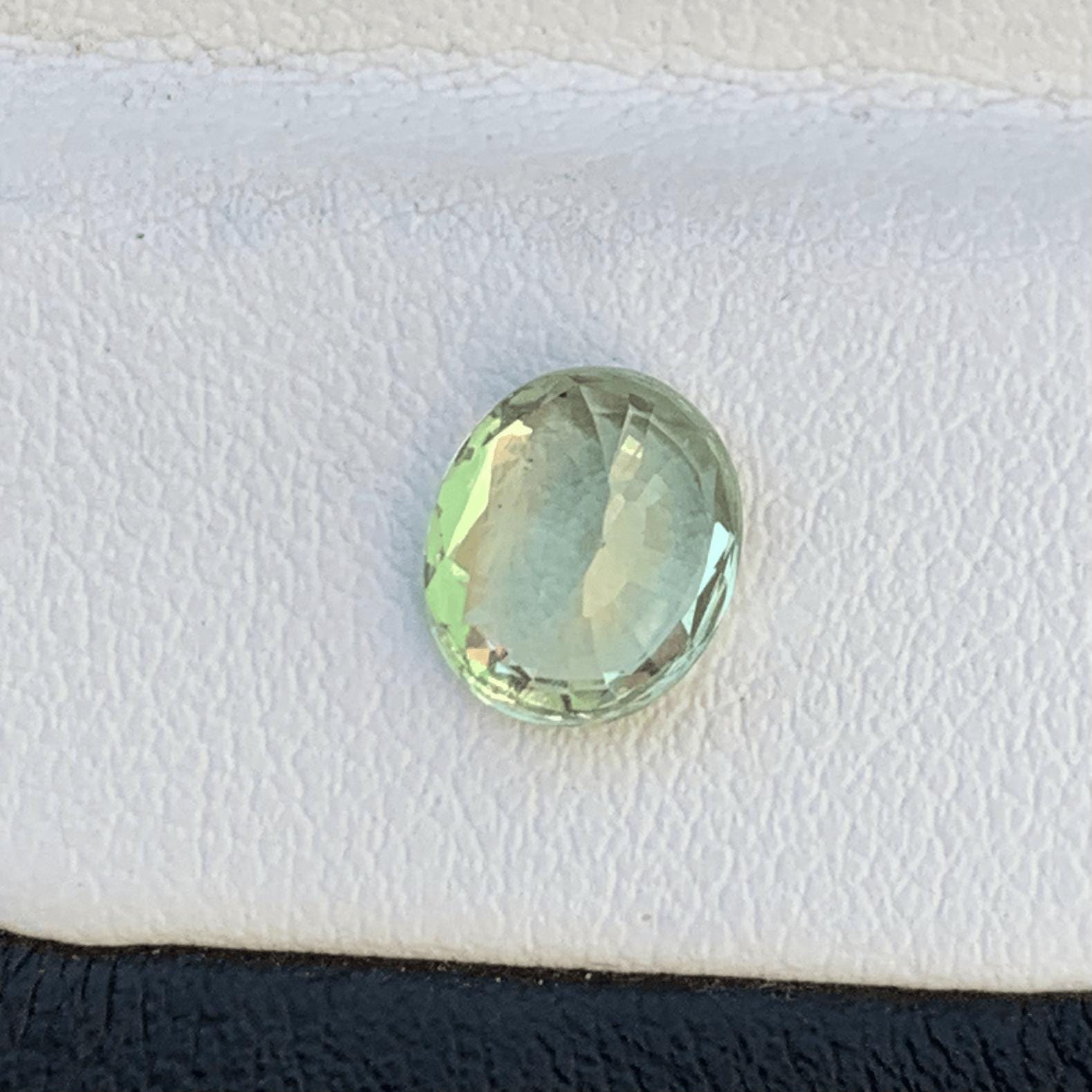 Natural Certified Vanadium Chrysoberyl 2.21ct- (UH) - Baza Boutique