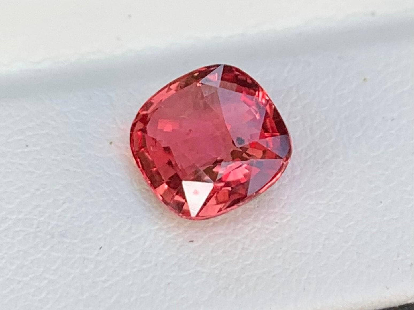 Natural One-of-a-kind Rare Padparadscha 3.03ct - (UH) - Baza Boutique