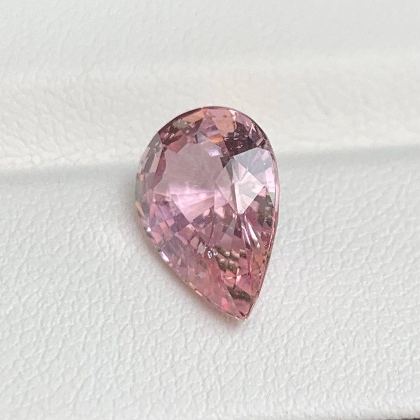 Rare Padparadscha Sapphire (ICA Certified) 4.56ct - (UH) - Baza Boutique