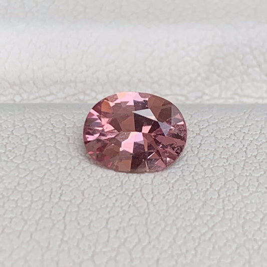 Sunset Padparadscha 0.85ct (UH)