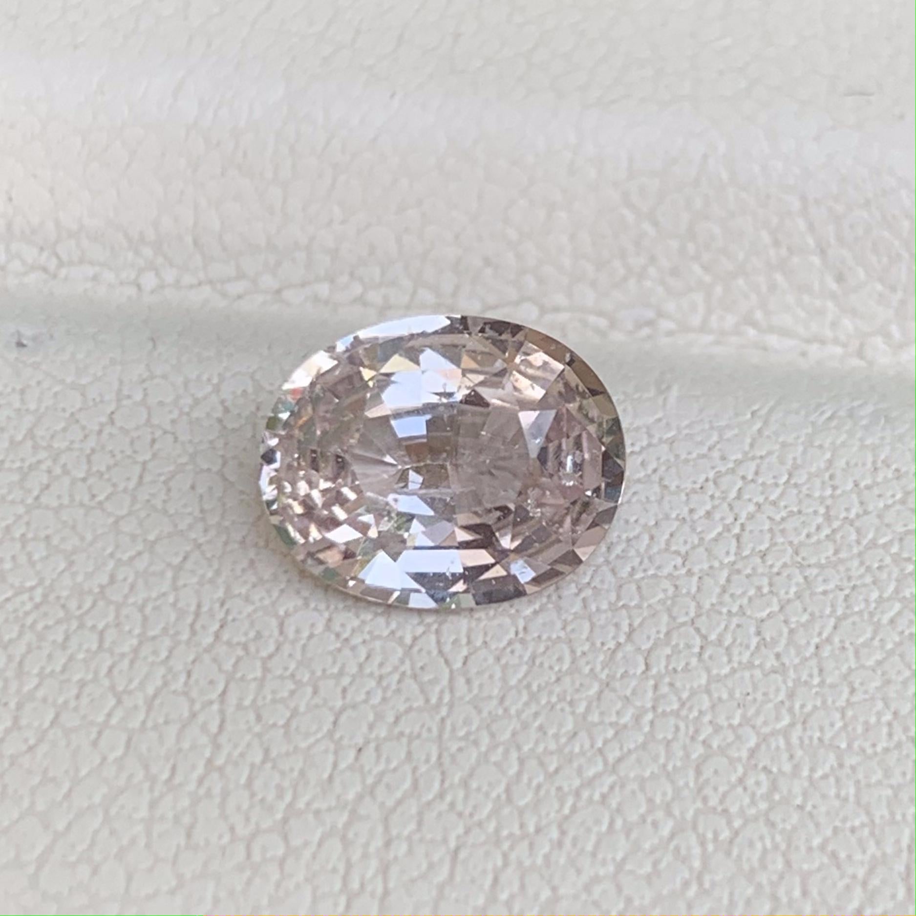 Peach Sapphire 1.85ct (UH) - Baza Boutique