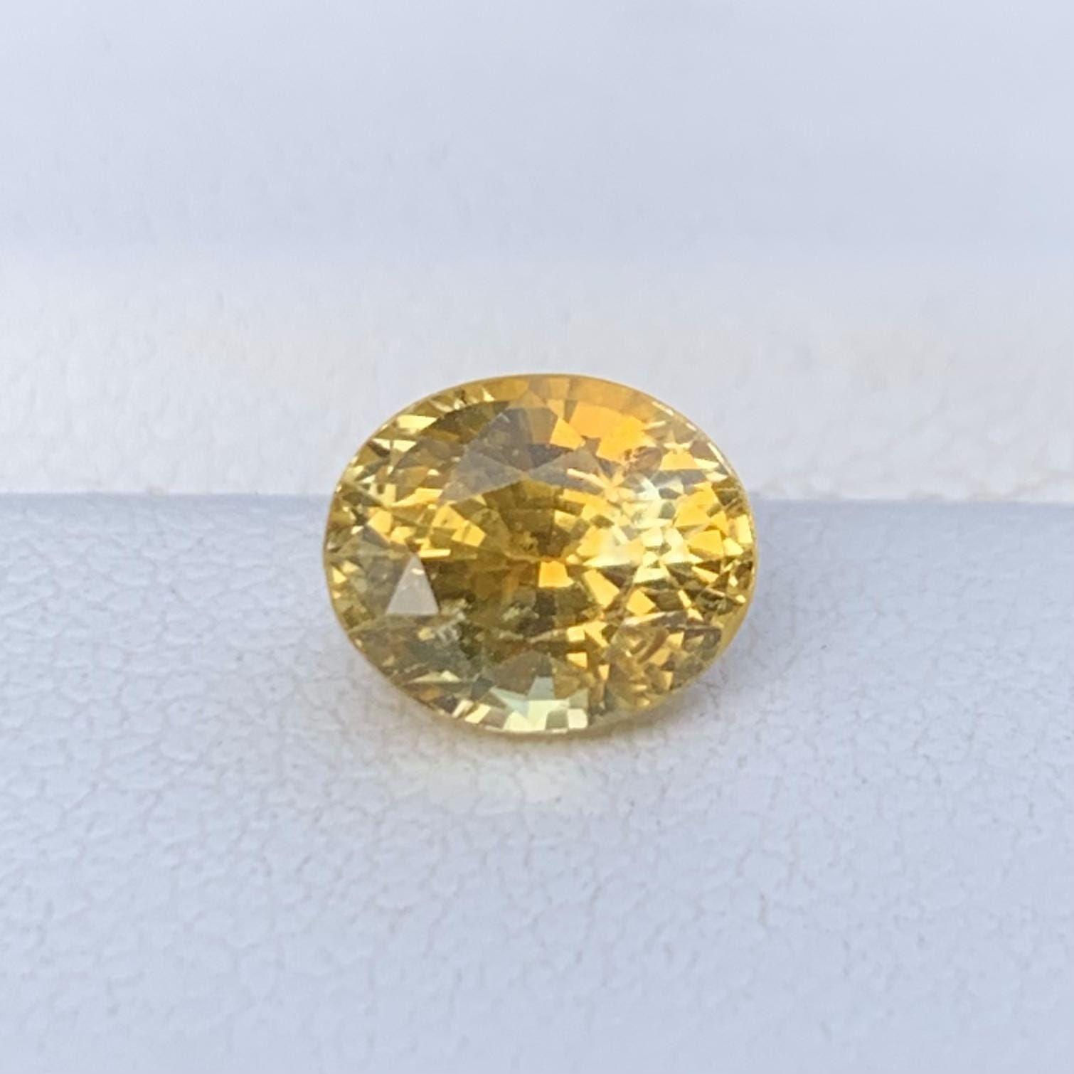 Yellow Sapphire 2.08ct (H) - Baza Boutique