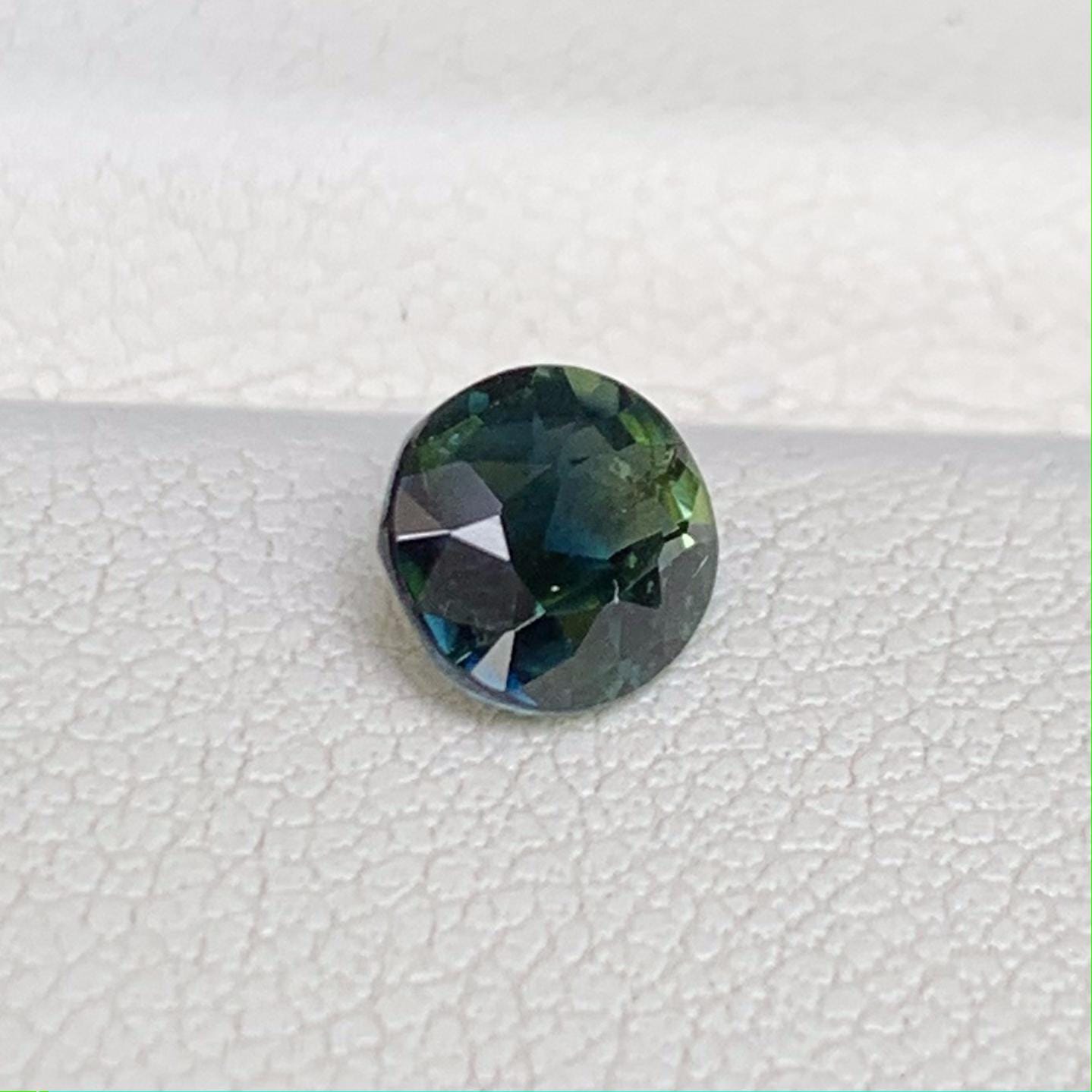 Natural Peacock Teal Sapphire 1.06ct - (UH) - Baza Boutique