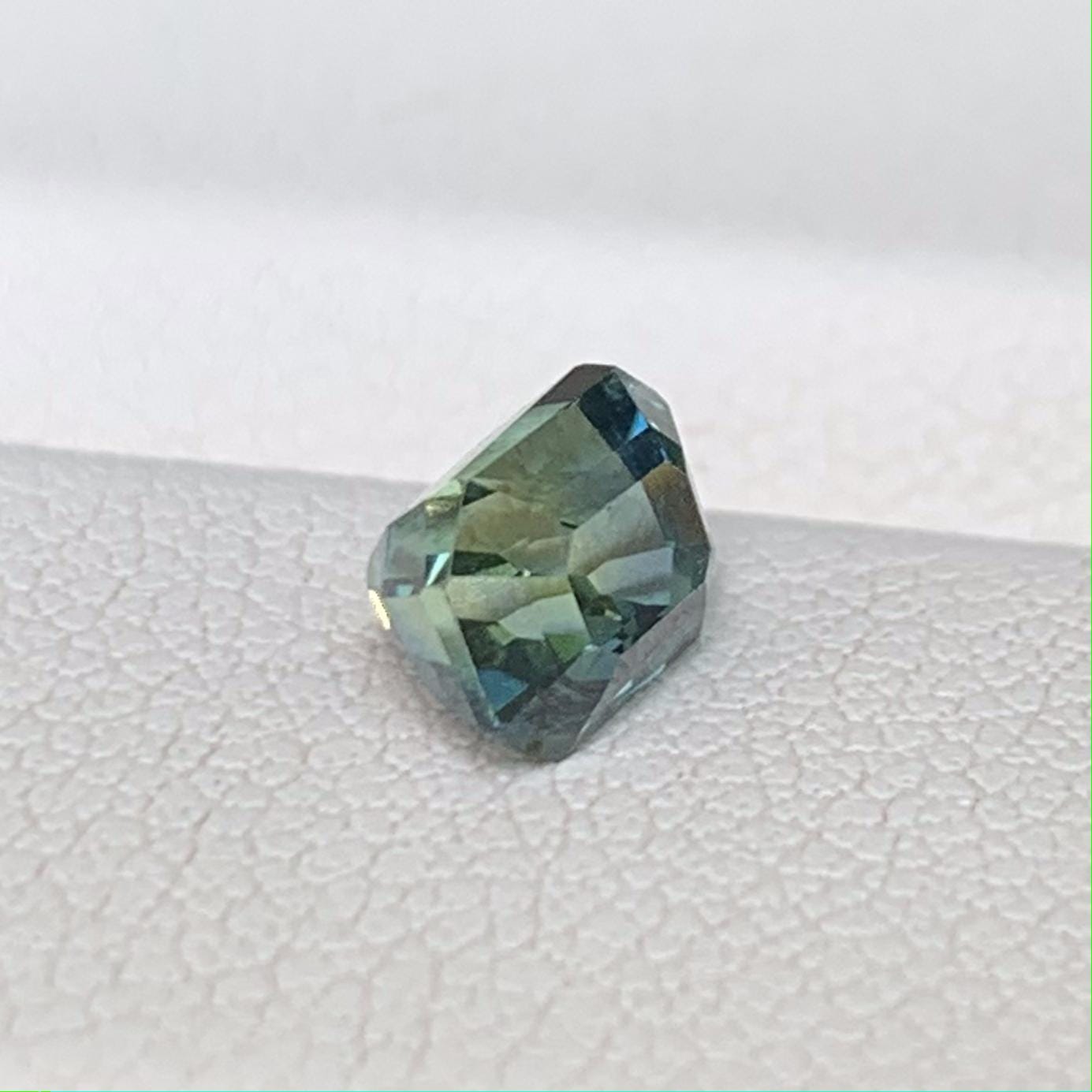 Natural Teal Sapphire 1.28ct - (UH) - Baza Boutique