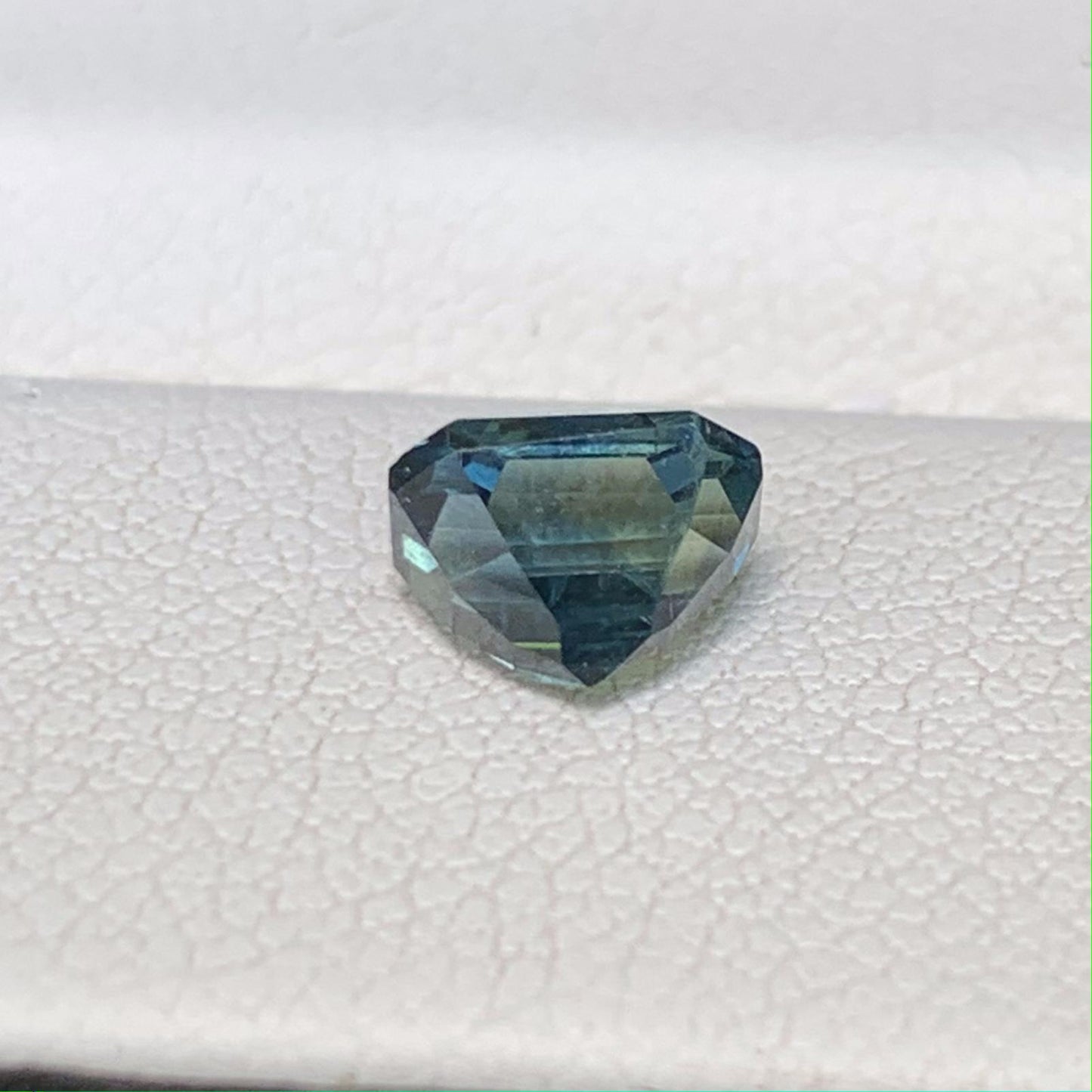 Natural Teal Sapphire 1.28ct - (UH) - Baza Boutique