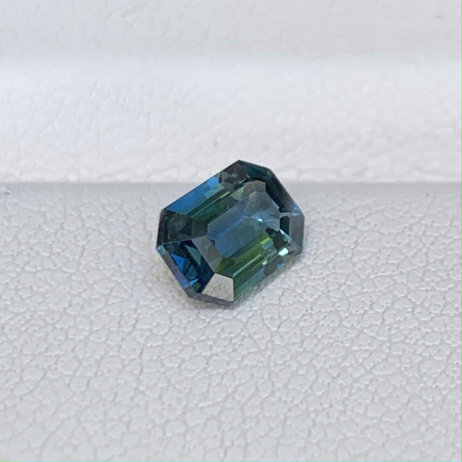 Natural Teal Sapphire 0.96ct - (UH) - Baza Boutique
