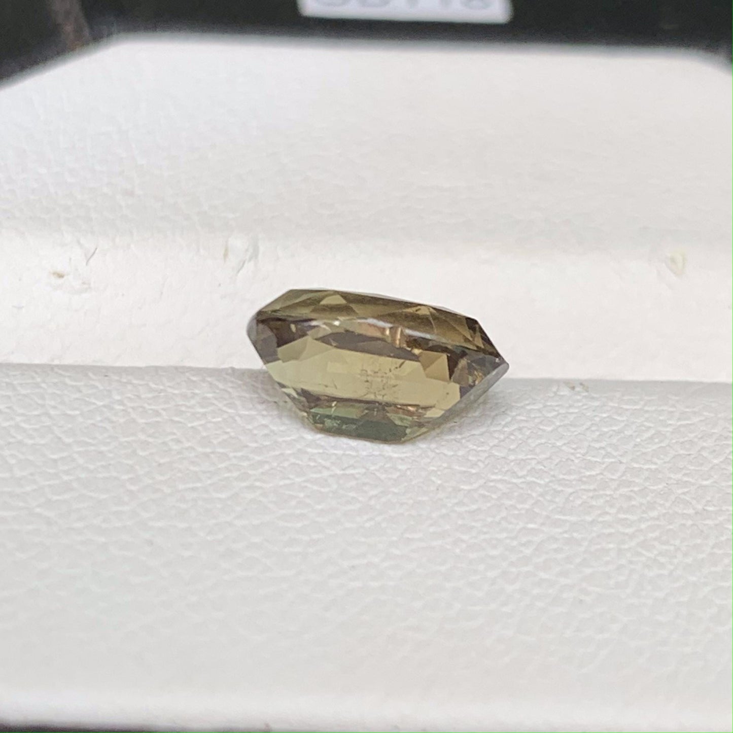 Natural Olive Green Sapphire 2.17ct - (UH) - Baza Boutique
