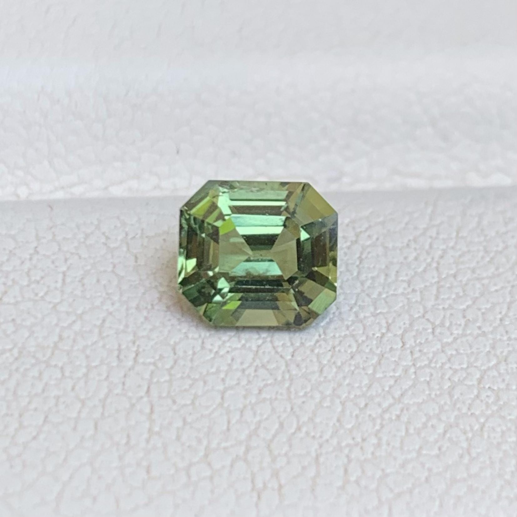 Natural Green Teal Sapphire 1.13ct - (UH) - Baza Boutique