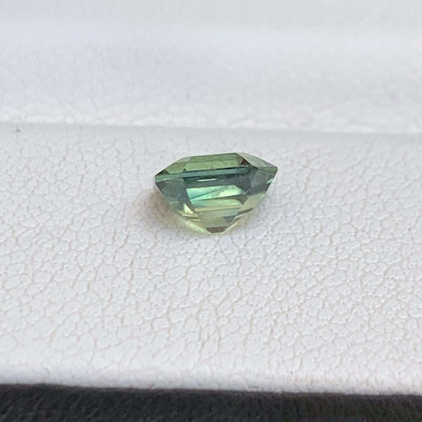 Natural Green Teal Sapphire 1.13ct - (UH) - Baza Boutique
