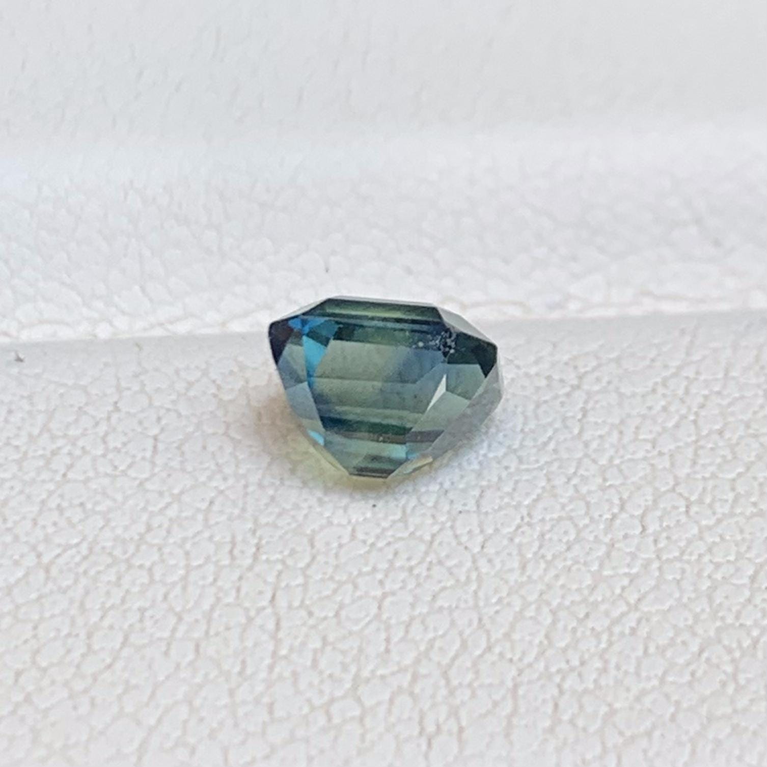 Natural Teal Sapphire 1.33ct - (UH) - Baza Boutique