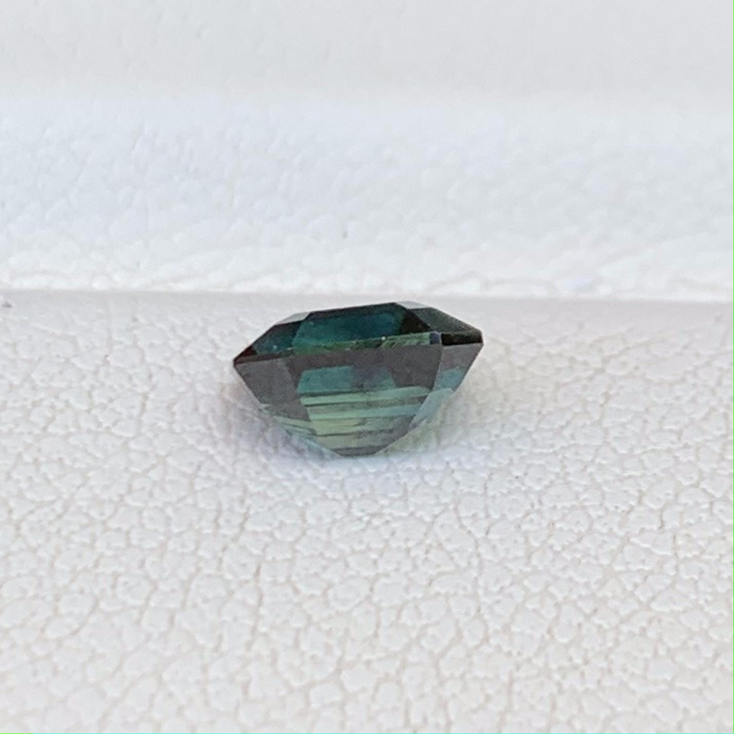 Natural Teal Sapphire 1.06ct - (UH) - Baza Boutique