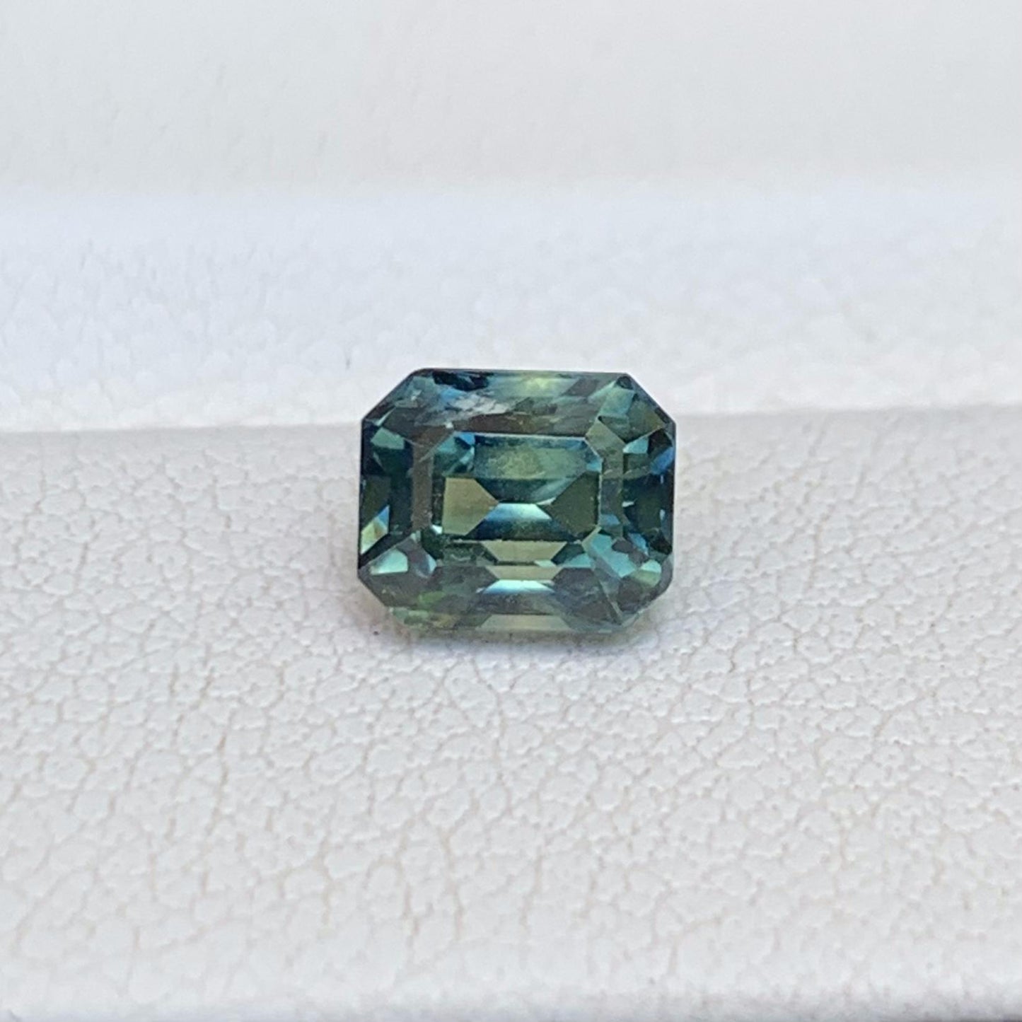 Natural Teal Sapphire 1.33ct - (UH) - Baza Boutique