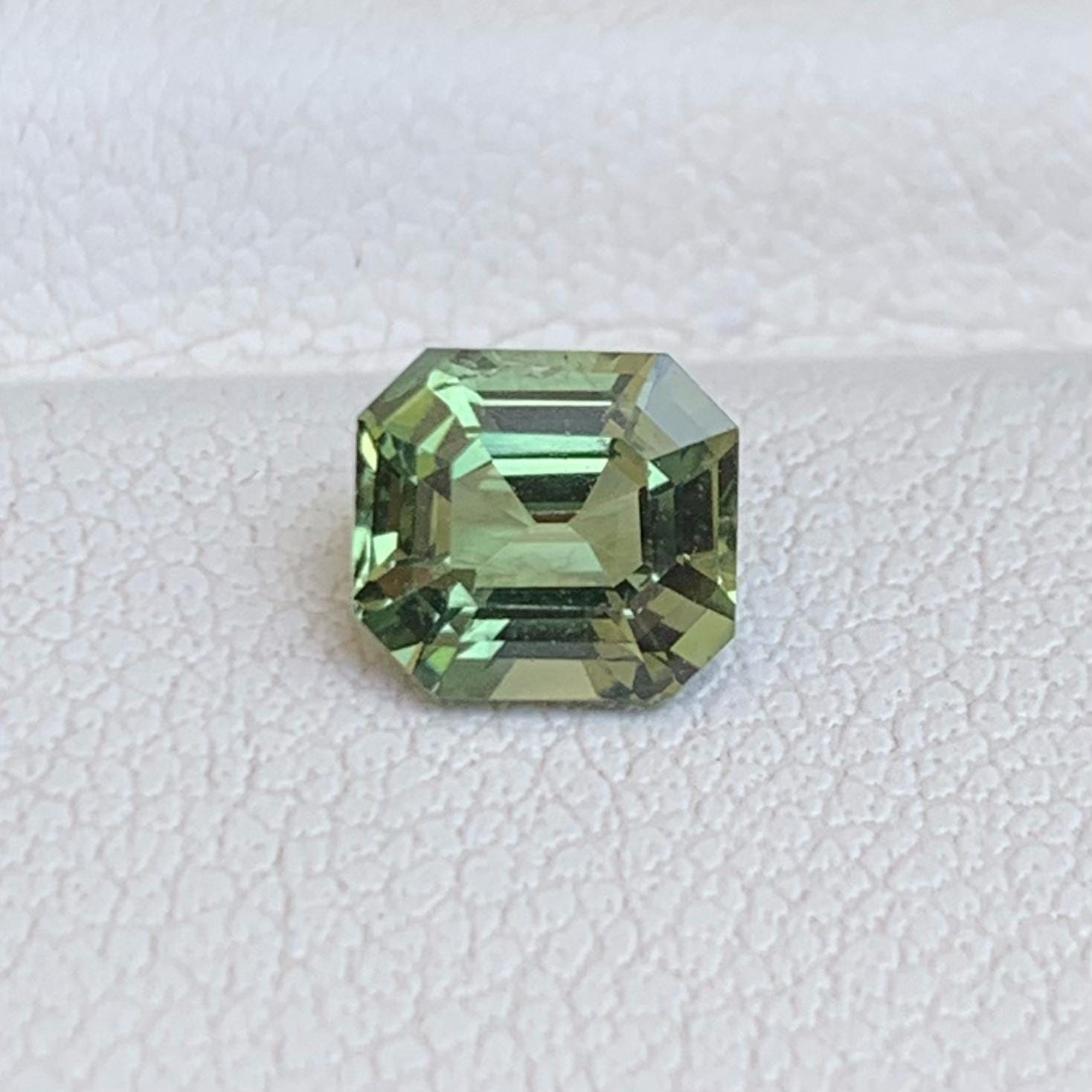 Natural Green Teal Sapphire 1.13ct - (UH) - Baza Boutique