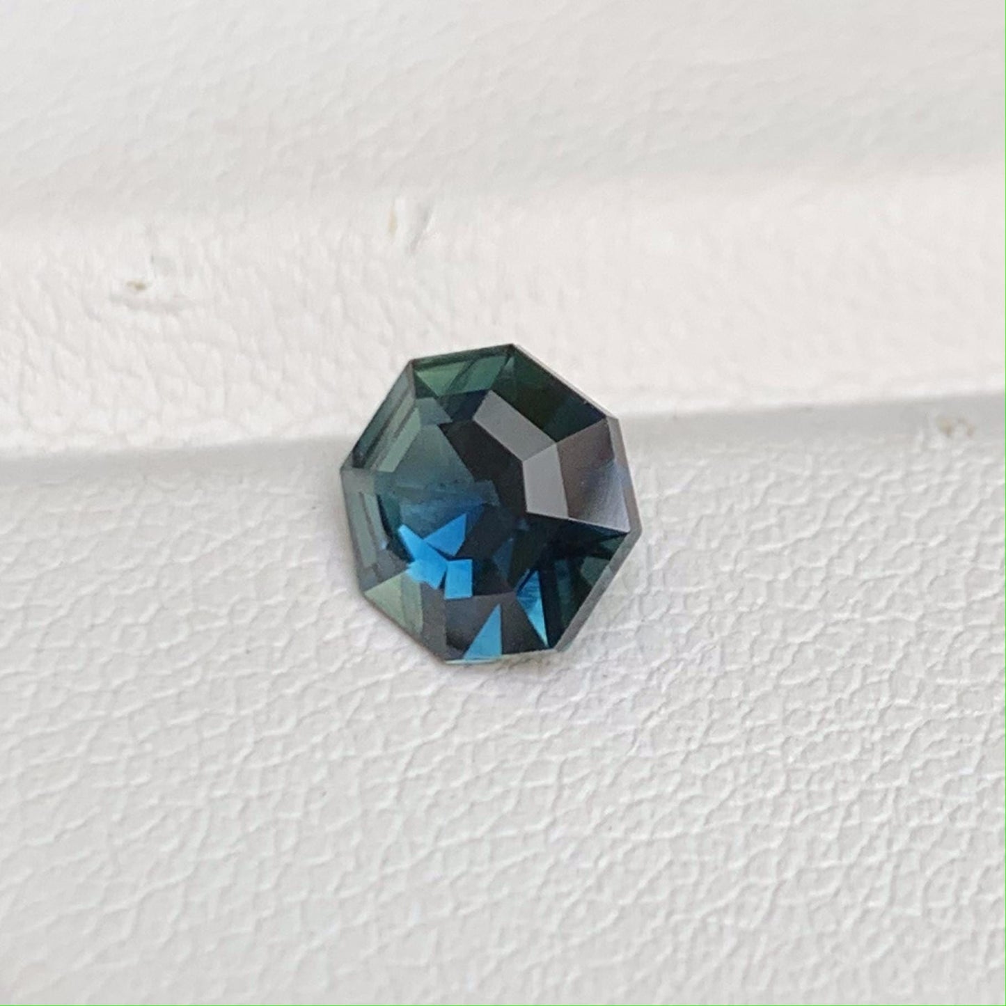 Natural Teal Sapphire 1.45ct - (UH) - Baza Boutique
