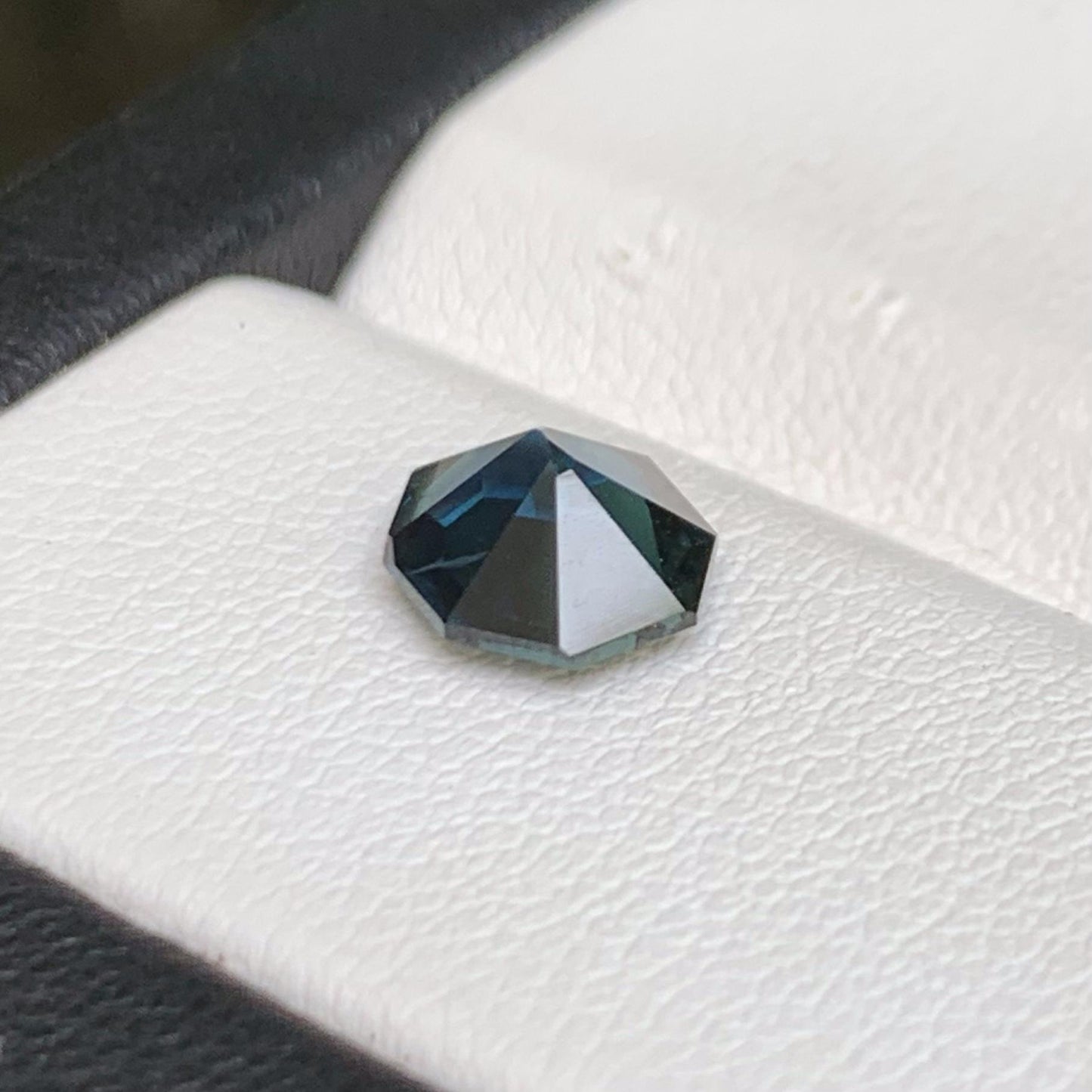 Natural Teal Sapphire 1.45ct - (UH) - Baza Boutique