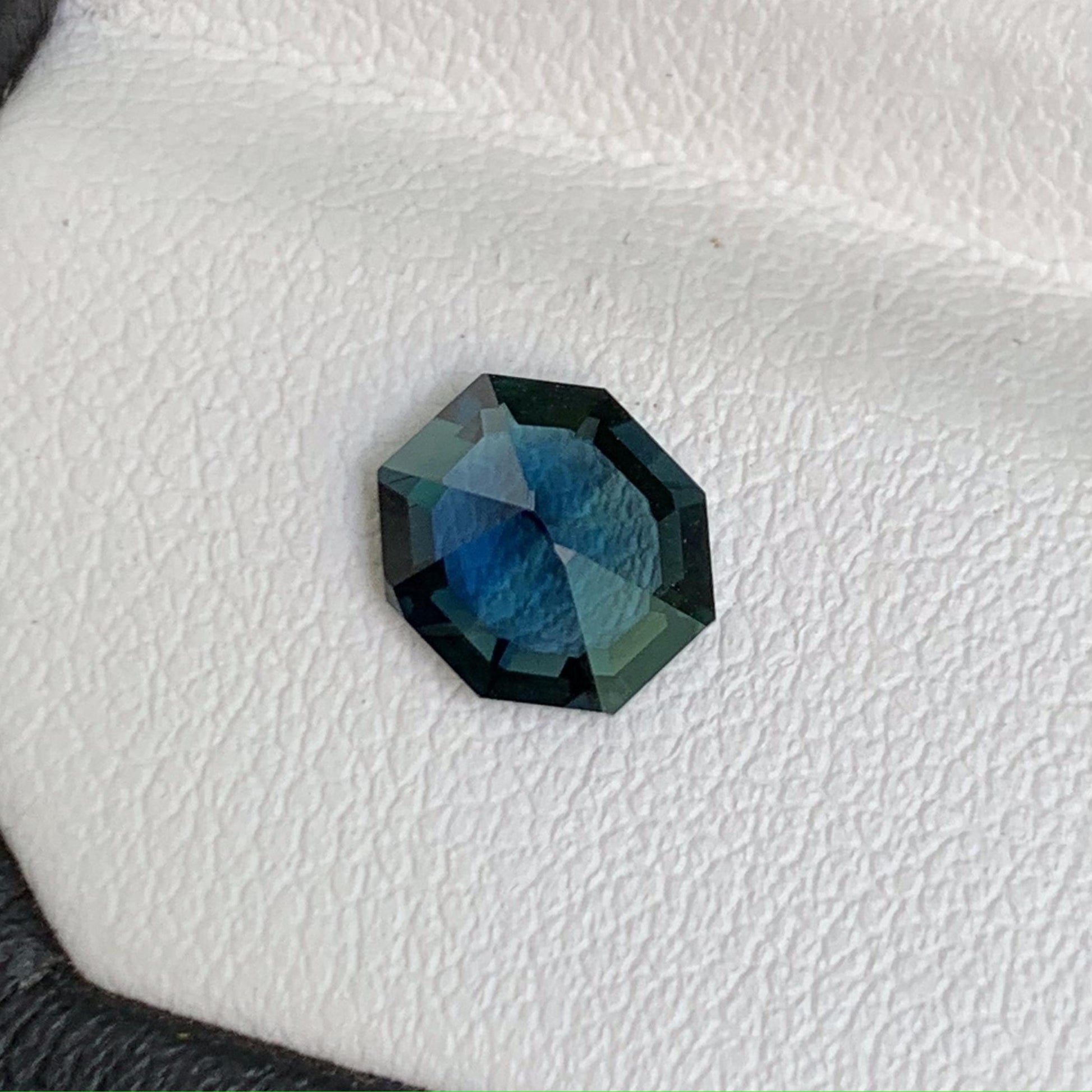 Natural Teal Sapphire 1.45ct - (UH) - Baza Boutique
