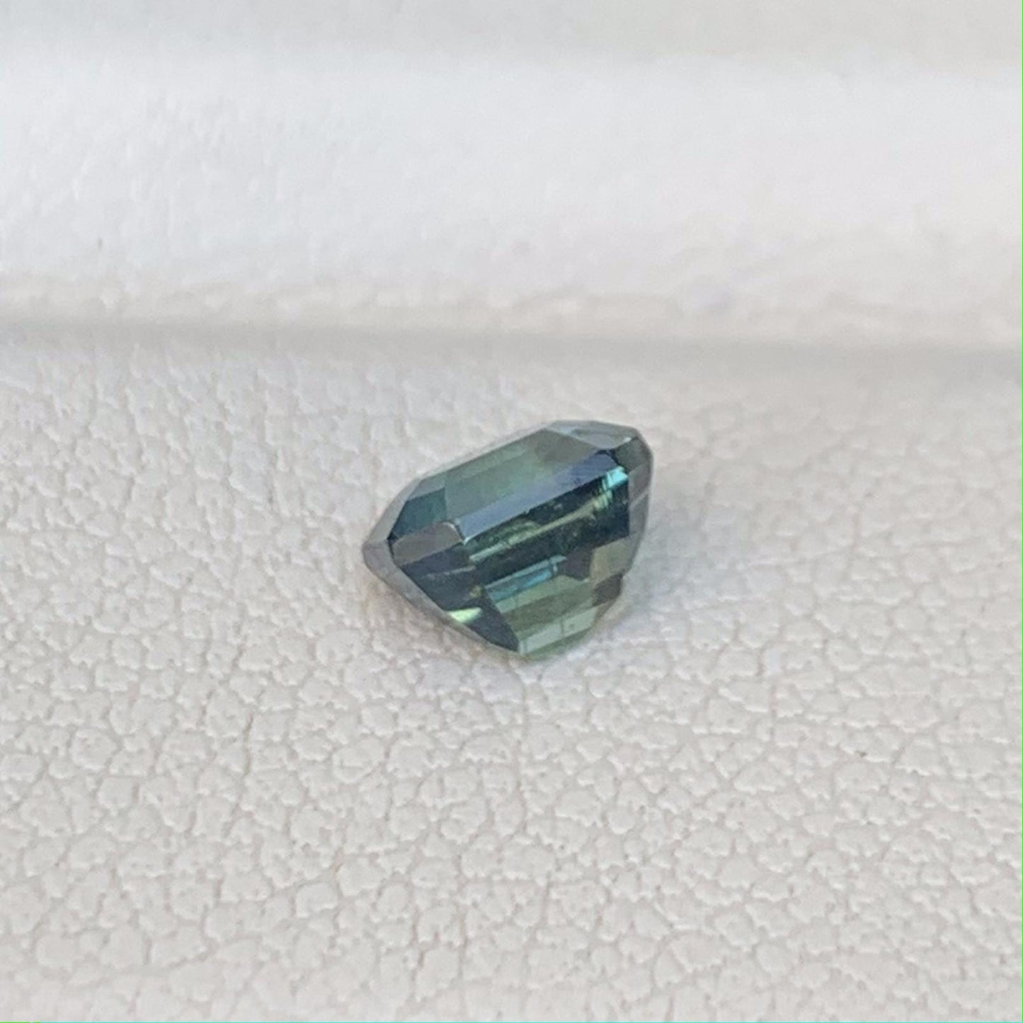 Natural Teal Sapphire 0.99ct - (UH) - Baza Boutique