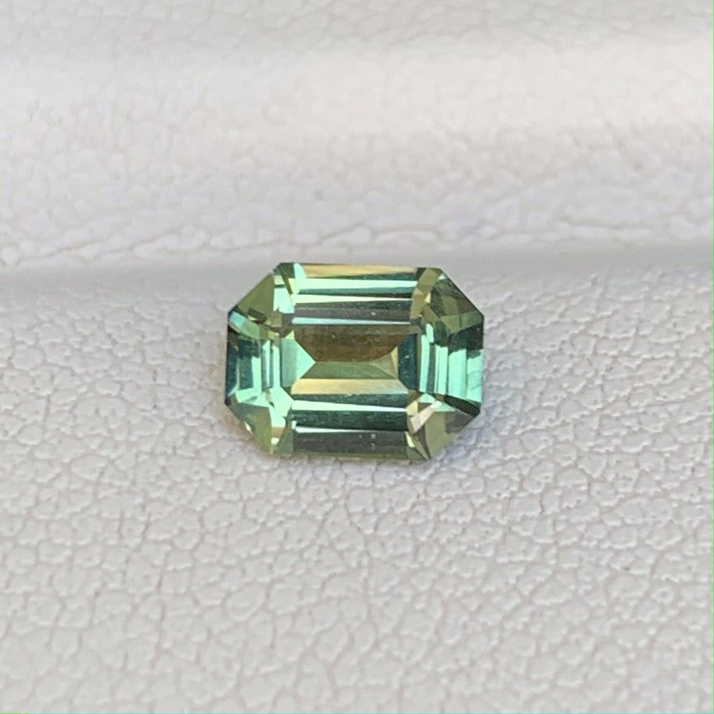 Natural Teal Sapphire 1.06ct - (UH) - Baza Boutique