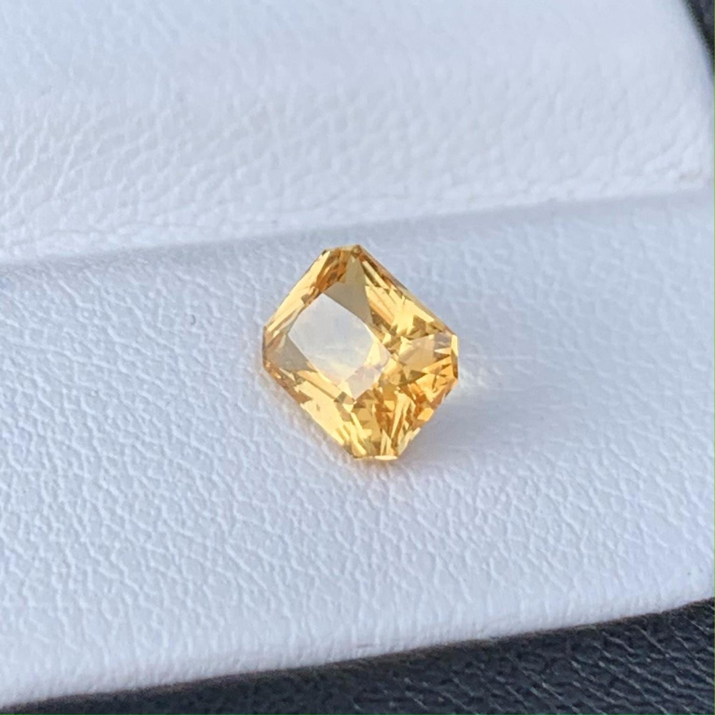 Yellow Sapphire 1.51ct - (H) - Baza Boutique