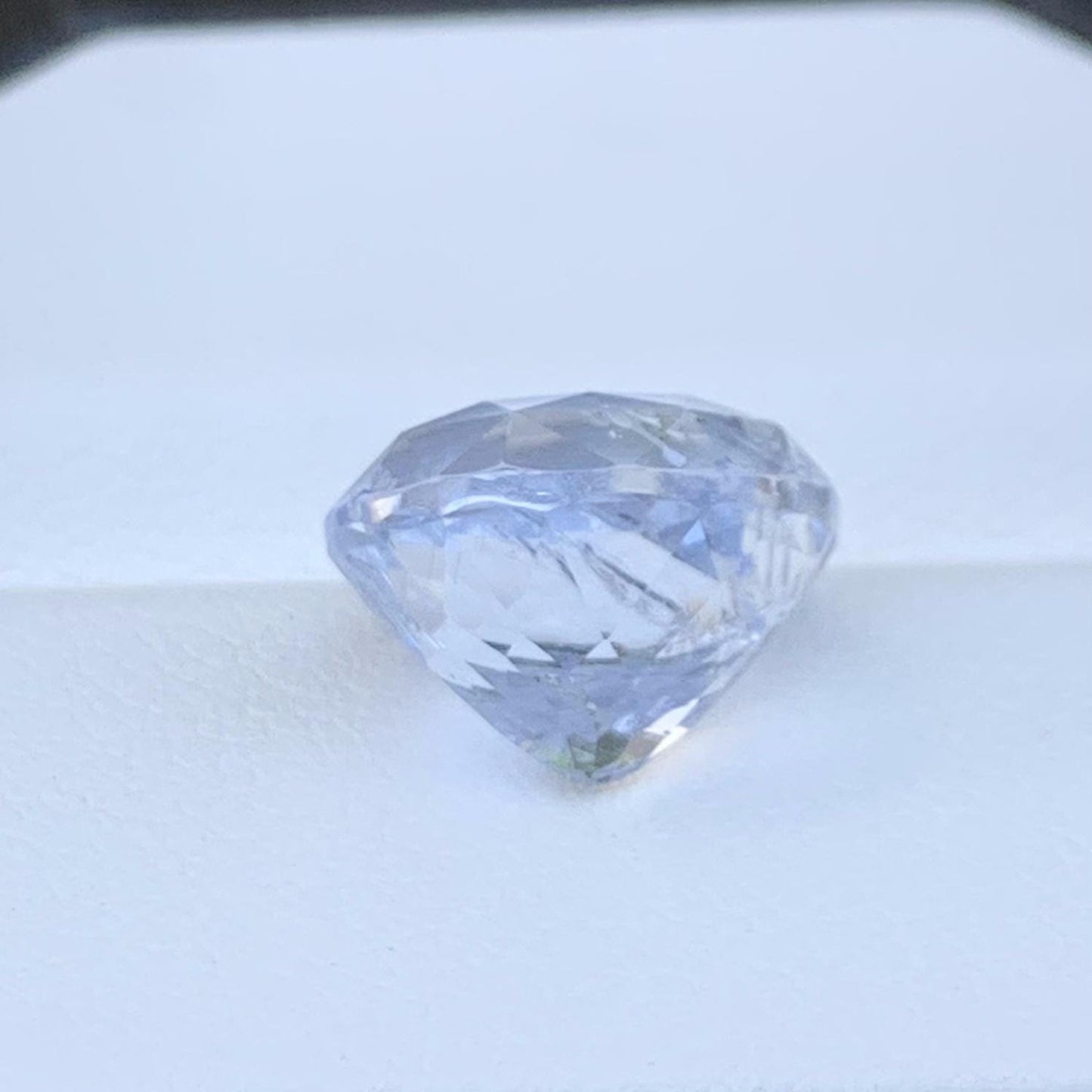 Brilliant White Sapphire 8.67ct - (UH) - Baza Boutique