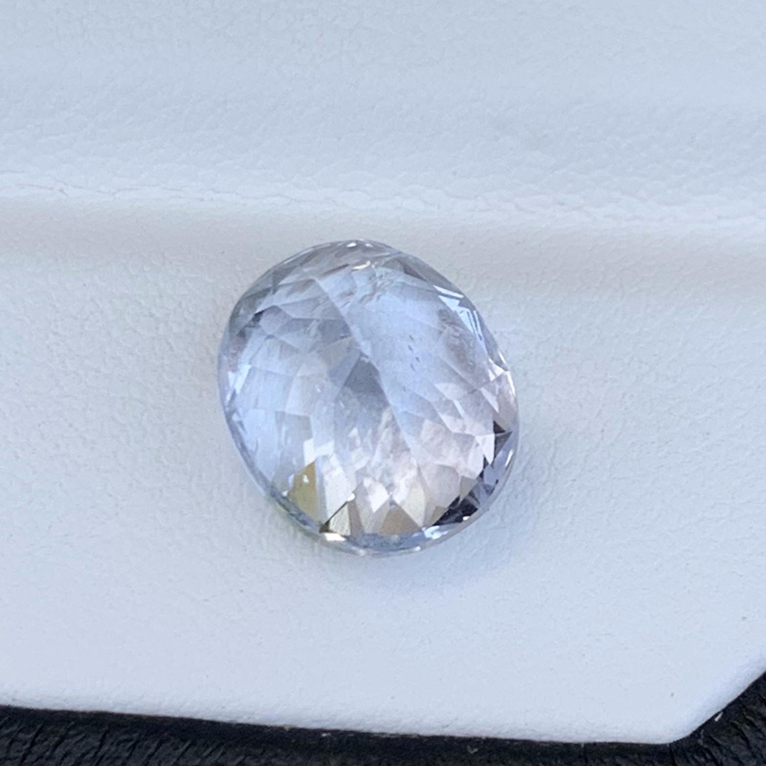 Brilliant White Sapphire 8.67ct - (UH) - Baza Boutique