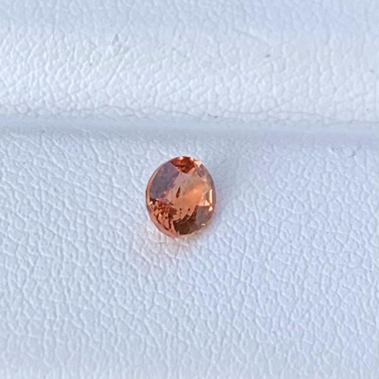Natural Padparadscha Orange Sapphire 0.60ct (UH) - Baza Boutique